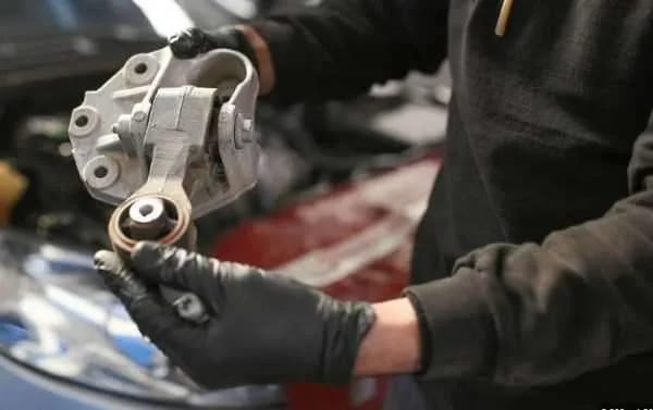 Why Mount Quantity Matters for Repairs