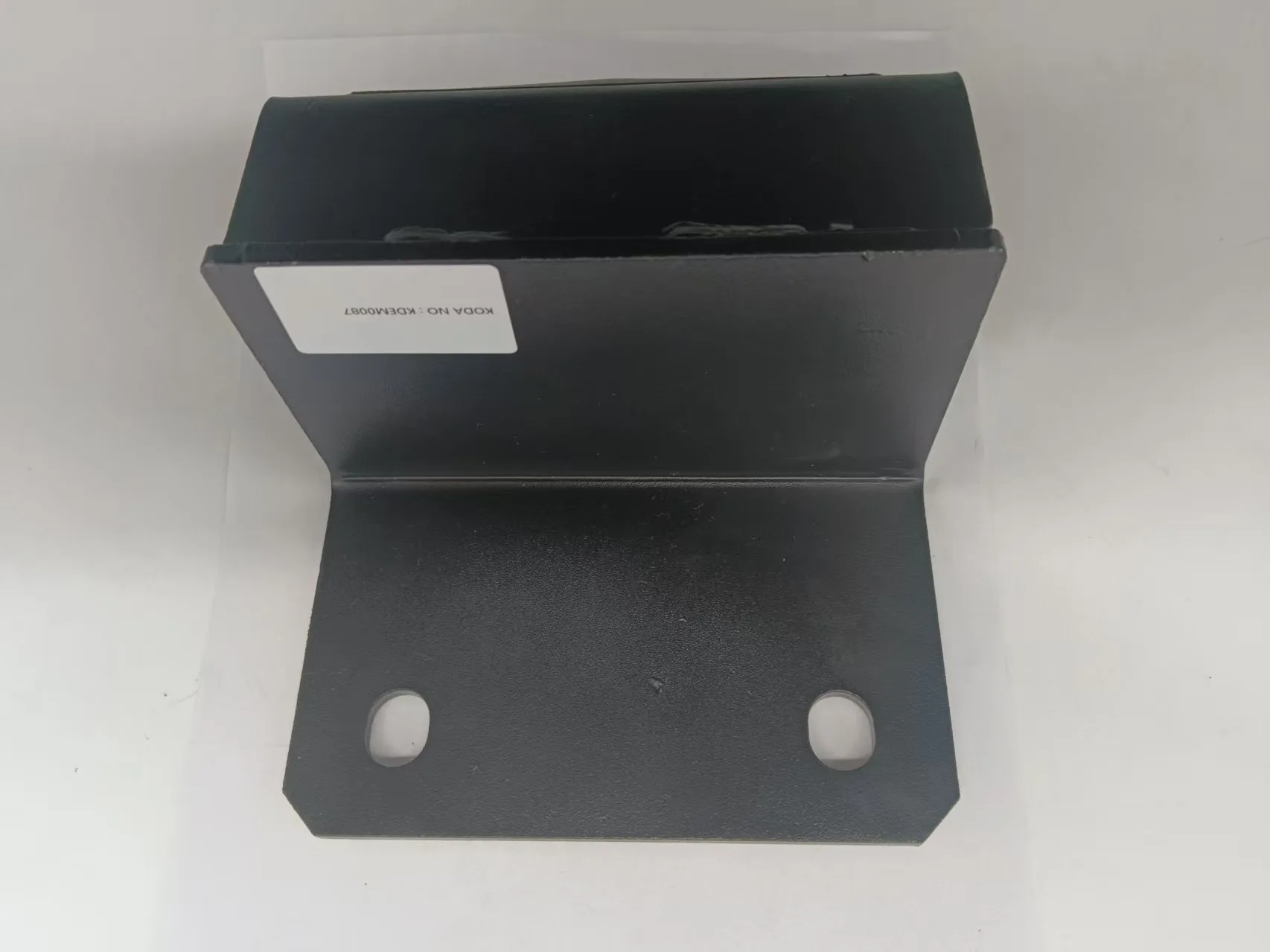 Engine mounts KDEM0087